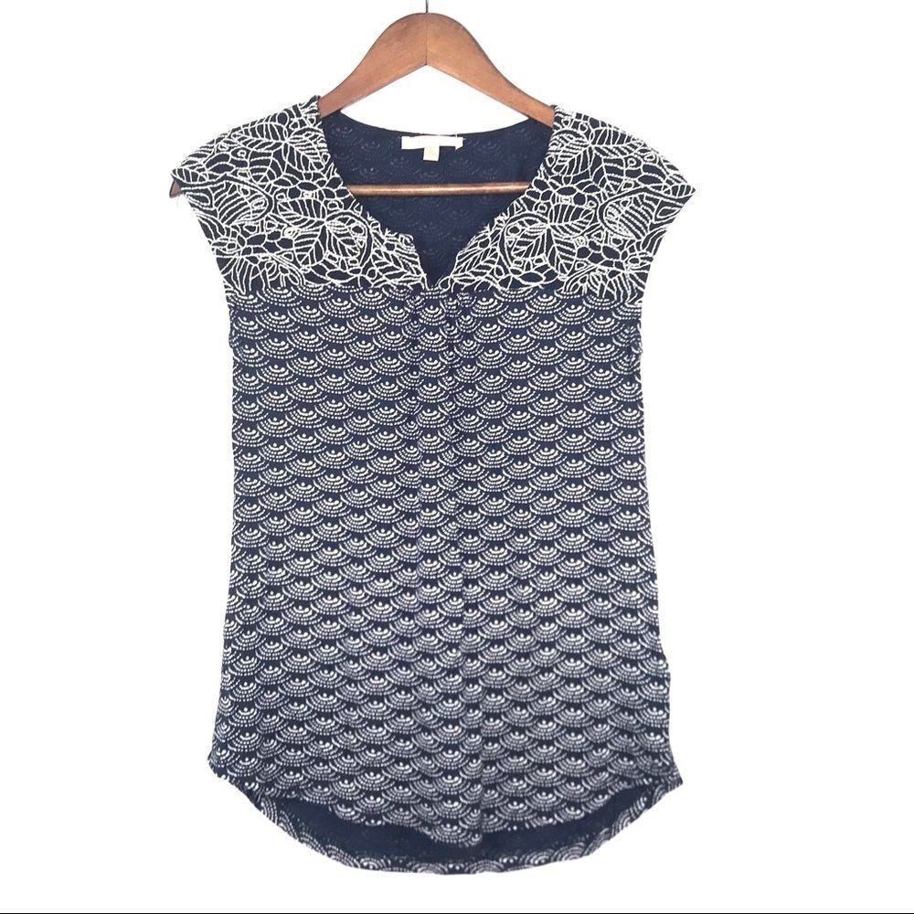 Skies are Blue Blouse Size XS